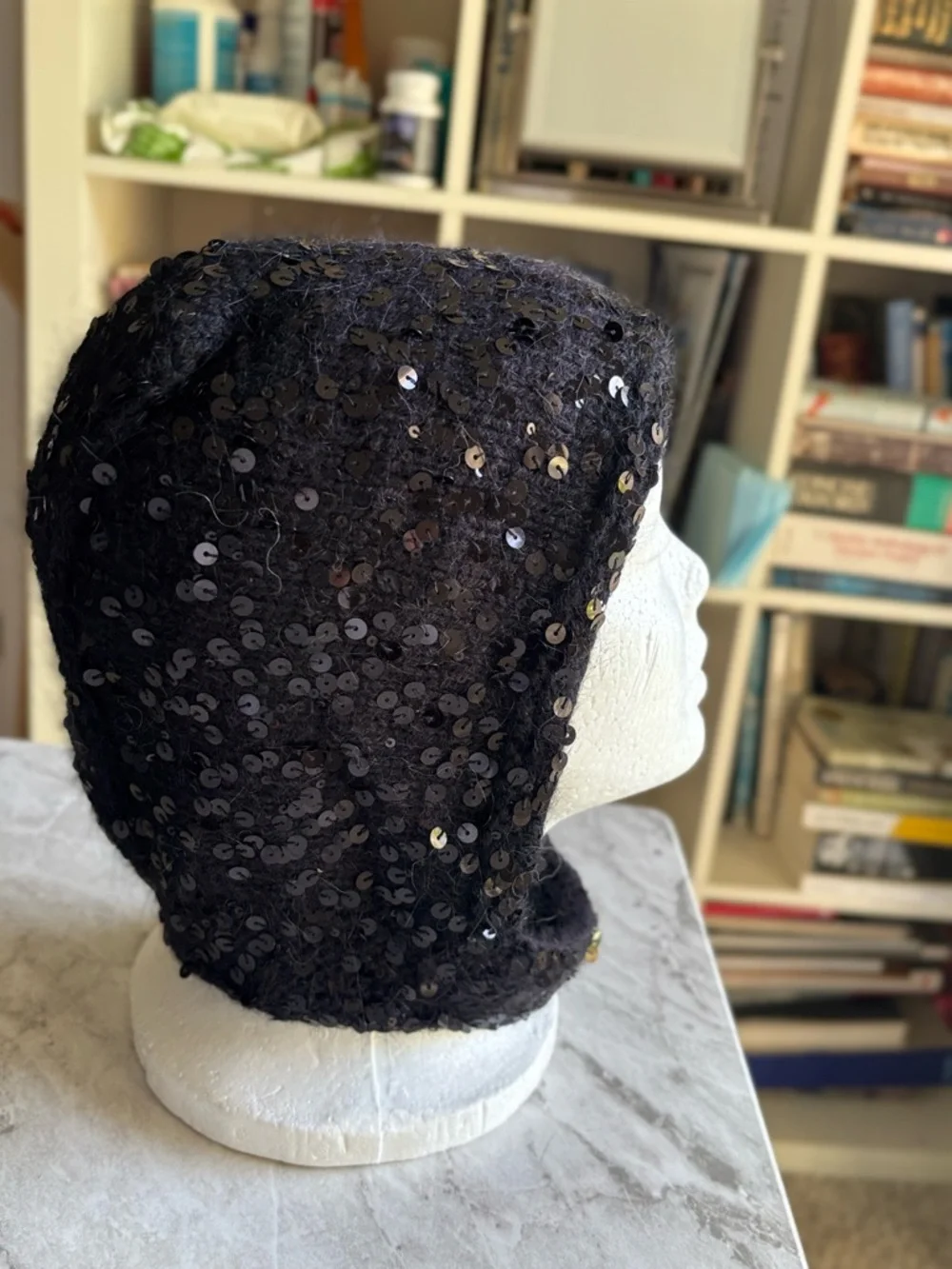 NWOT LE PETIT AGNEAU Black Sequin Hat with Chin Strap- Cashmere & angora. S/M